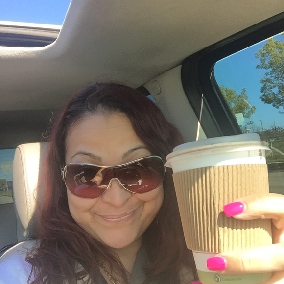 Meet your Posher, Joli's Exclusives.😘 - Picture 5 of 5